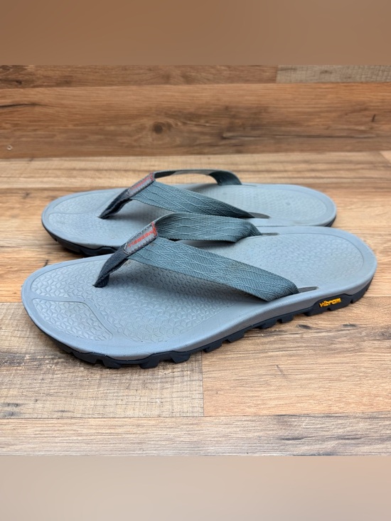 Merrell size 9 Vibram Gray Blue Flip Flop Sandals